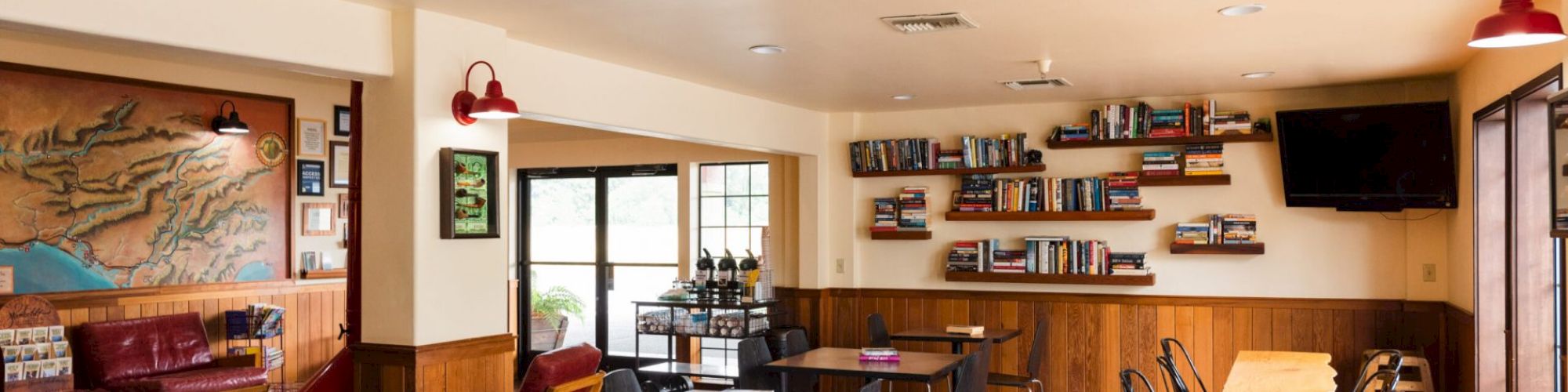 The Redwood Riverwalk, A Boutique Motel
