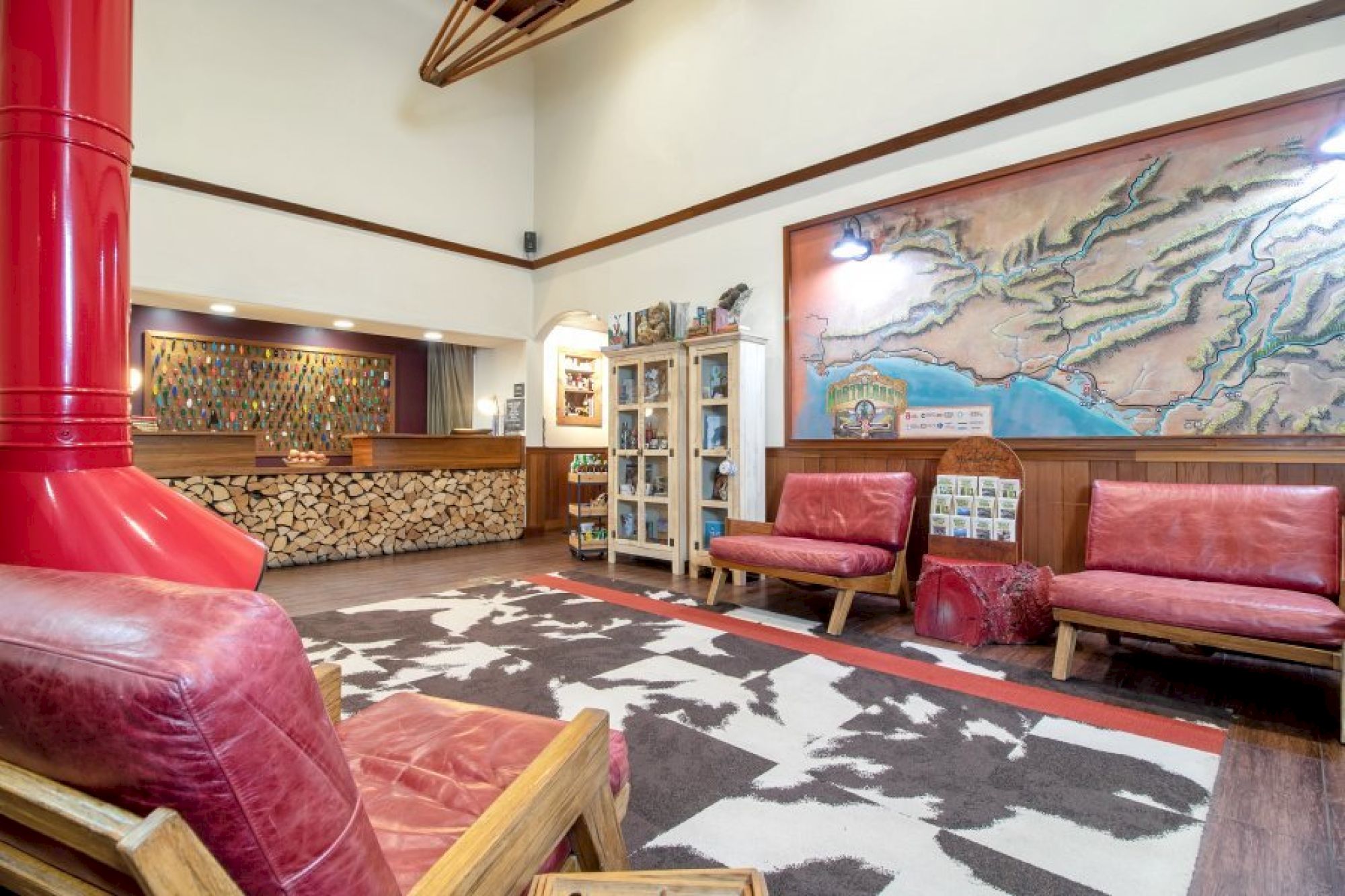 The Redwood Riverwalk, A Boutique Motel