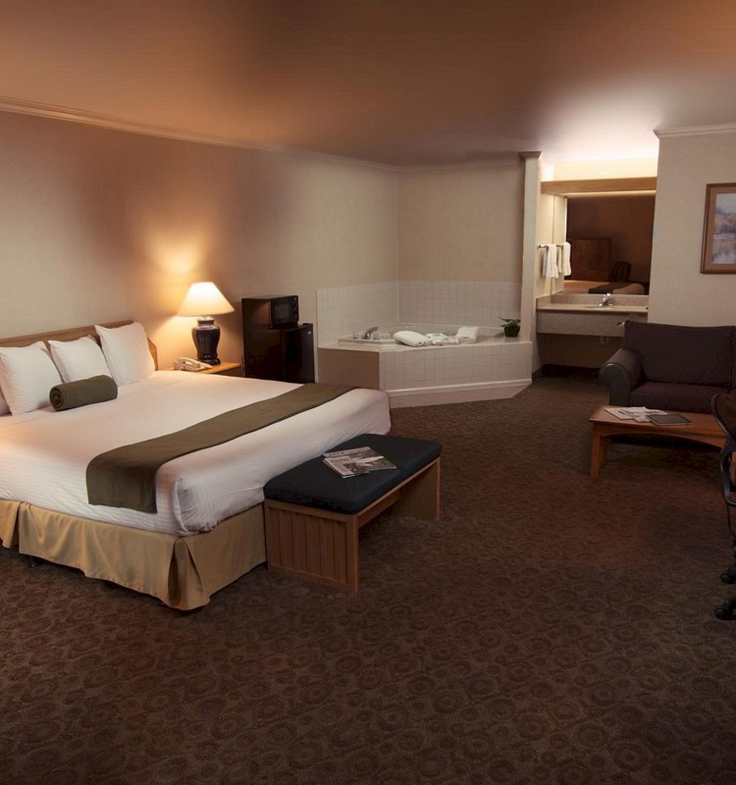 The Redwood Riverwalk, A Boutique Motel