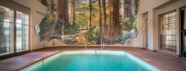 The Redwood Riverwalk, A Boutique Motel