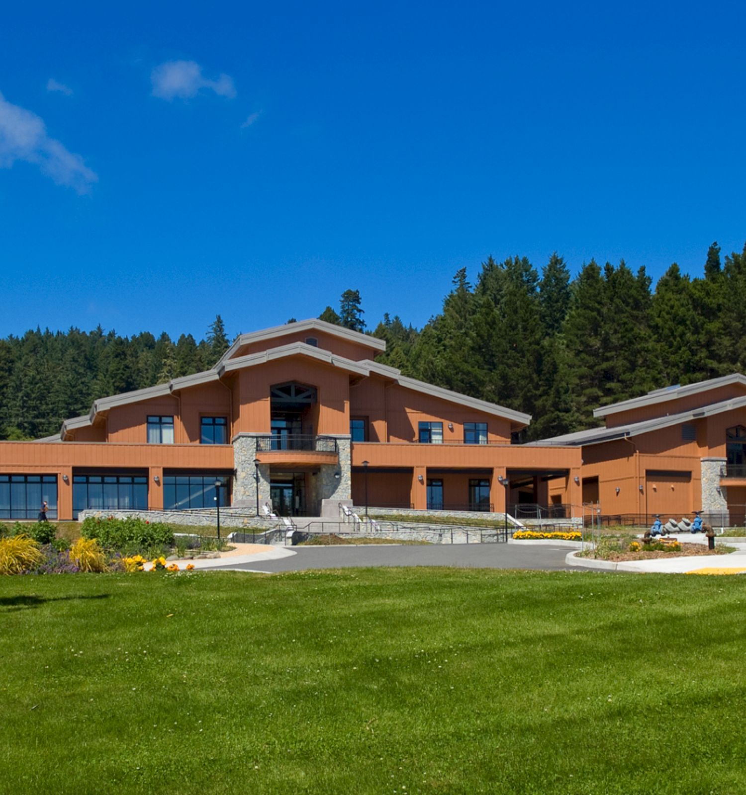 The Redwood Riverwalk, A Boutique Motel